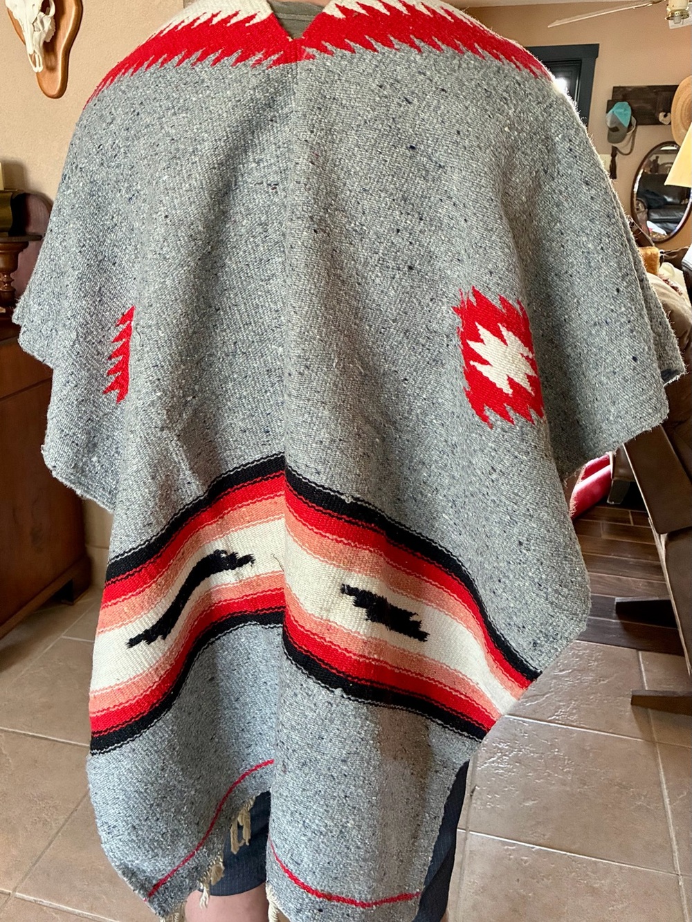 Gray Southwest-Style Wool Poncho with Red & Black Accents